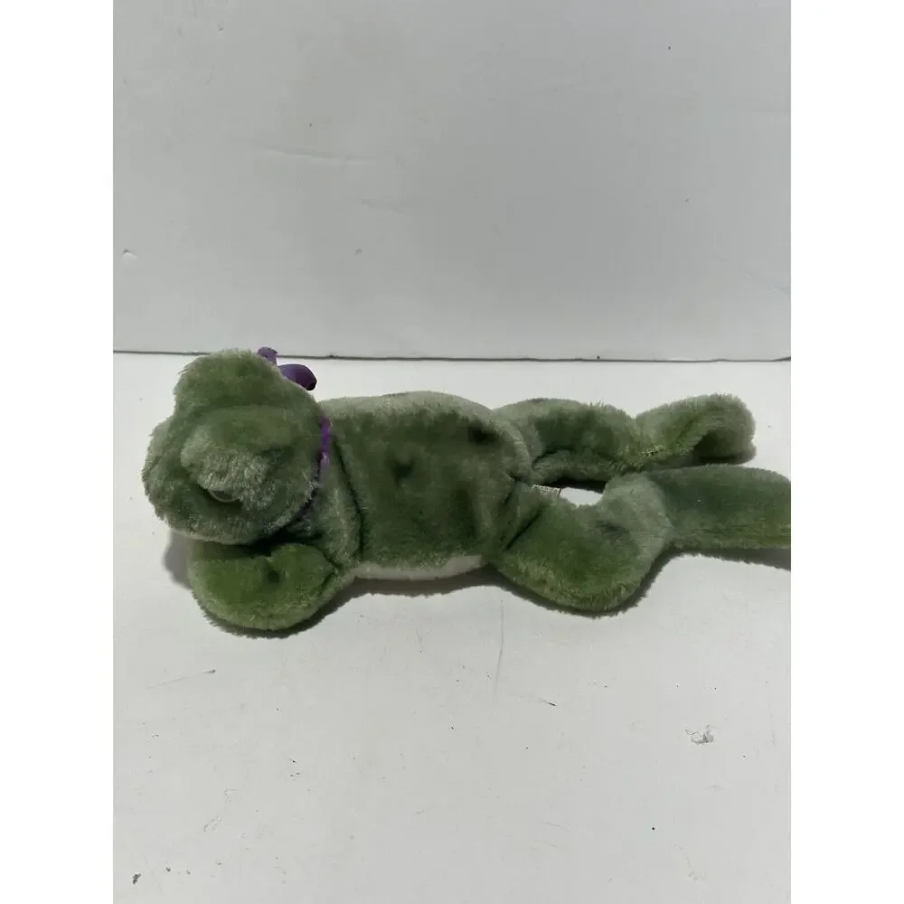 Vintage Dakin 1976 Green Frog Plush Stuffed Animal‎ Korea w/ purple bow ribbon